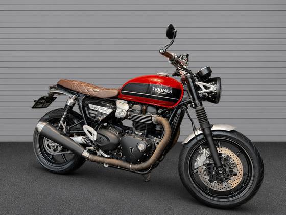 TRIUMPH SPEED TWIN 